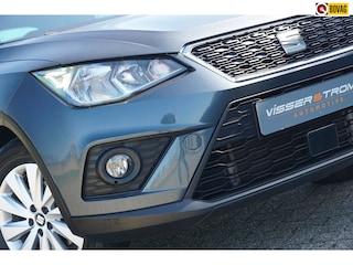 Seat Arona 1.0 TSI Style AUT | Magnetic Tech Grey Metallic | Carplay/AndroidAuto/Clima/Cruise/PDC - Fijne hoogzitter!