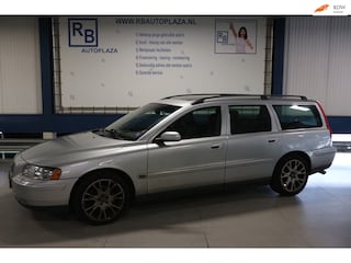 Volvo V70 2.4 Summum / LPG / AUTOMAAT / FACELIFT / RIJDT TOP ! ! ! !