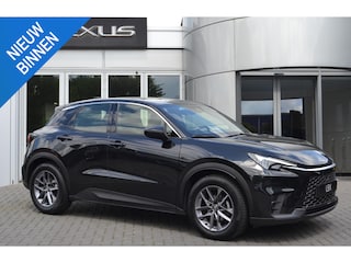 Lexus LBX 2WD STOELVERW STUURVERW PARK-SENSOR BLIND-SPOT CARPLAY LENDESTEUN