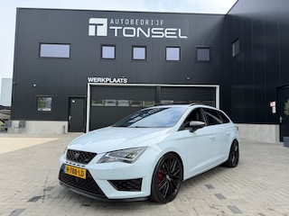 Seat Leon ST 2.0 TSI Cupra 280PK / Panorama / Alcantara / Stoelverwarming / 19" Inch LMV
