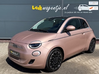 Fiat 500 La Prima 42 kWh *pano *leer *camera *carplay *17"
