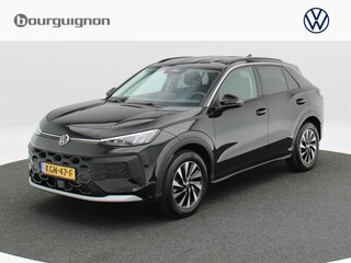 Volkswagen T-Roc 1.5 eTsi Life First Edition | Trekhaak | Stoel- & Stuurverwarming | Dodehoek detectie | Camera |