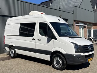 Volkswagen Crafter 35 2.0 TDI L2H2 Ideaal Camper!! Airco Cruise controle Draaistoel Telefoonverbinding Ruiten Werkverlichting Parkeersensoren achter Ideaal ombouw camper Achter Airco Euro 5 Bpm vrij voor particulier gebruik !!