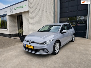 Volkswagen Golf 1.0 eTSI Life Business
