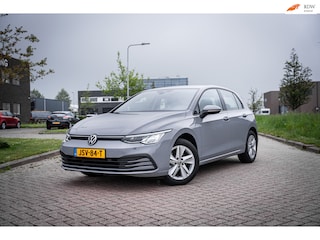Volkswagen Golf 1.0 eTSI Life Business