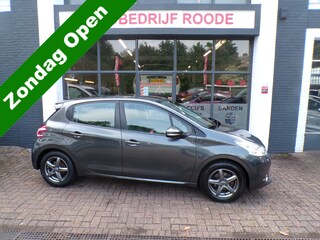 Peugeot 208 1.2 VTi Envy NAVI,PDC,TREKHAAK,ZEER MOOI