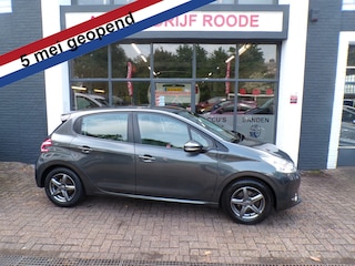 Peugeot 208 1.2 VTi Envy NAVI,PDC,TREKHAAK,ZEER MOOI