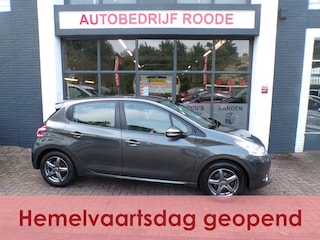 Peugeot 208 1.2 VTi Envy NAVI,PDC,TREKHAAK,ZEER MOOI