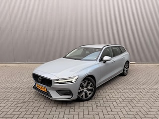Volvo V60 2.0 B3 Essential Edition INCL BTW|Camera|Stuur/stoel verwarming|Cruise control
