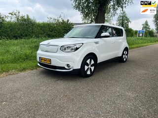 Kia Soul EV ExecutiveLine 27 kWh Automaat Navi Airco Cruise Stoel/Stuur Verwarming Achteruitrij Camera Clima