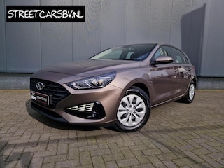 Hyundai i30 1.5 T-GDi MHEV 110pk