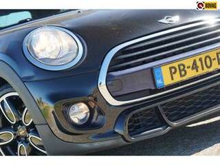 Mini Cooper 1.5 Business | Midnight Black Metallic | Nav/Cruise/Clima/PDC - Gaaf!