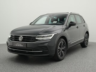 Volkswagen Tiguan 1.4 TSI 245 PK eHybrid Active | LED | Trekhaak | Panoramadak | Achteruitrijcamera | Head-Up | Navigatie |