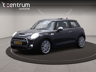 Mini Mini 2.0 192 PK Automaat, Chili, Adap. Cruise, Panoramadak, Leder, H&K Audio, Camera, Hud