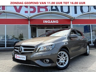 Mercedes-Benz A 180 122PK PANO-DAK CAMERA TREKHAAK NAVIGATIE AIRCO LMV PDC