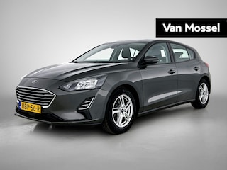 Ford Focus 1.0 EcoBoost Trend Edition | 101 PK | Bluetooth | LED | Parkeersensor Achter | Lichtmetalen Velgen | Rijstrooksensor | Start/Stop Systeem |