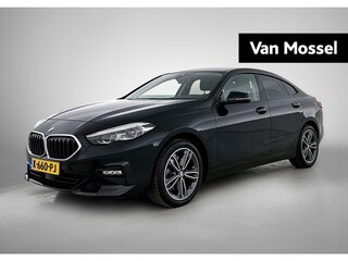 BMW 218i Executive Edition | Sportstoelen | Navi | Apple Carplay/Android Auto | Parkeersensoren | Climate Control