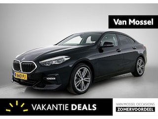 BMW 218i Executive Edition | Sportstoelen | Navi | Apple Carplay/Android Auto | Parkeersensoren | Climate Control
