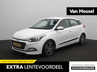 Hyundai i20 1.2 HP i-Motion Comfort | Achtertuitrijcamera | Cruise Control | Climate Control | Lichtmetalen Velgen |