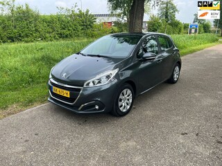 Peugeot 208 1.2 PureTech Blue Lion Airco Cruise Navi Apple Carplay Pdc Achter
