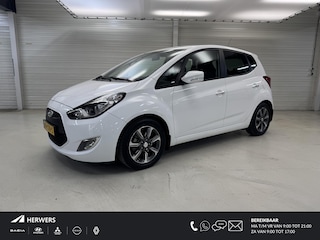 Hyundai ix20 1.6i Go! / Eerste Eigenaar / Trekhaak 1100 KG /  Navigatie / Camera / Airco / Bluetooth /