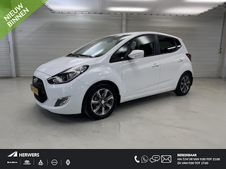 Hyundai ix20 1.6i Go! / Eerste Eigenaar / Trekhaak 1100 KG /  Navigatie / Camera / Airco / Bluetooth /