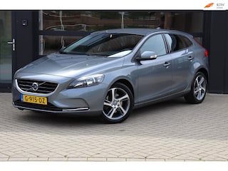 Volvo V40 2.0 T2 R-Design | Camera | Stoelverwarming | Cruise | Navi | Trekhaak | Clima