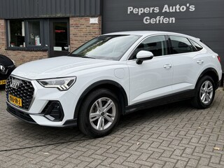 Audi Q3 45 TFSI e S Edition PHEV 267 pk Automaat plug in .Navi.Adapt cruise ,Elc a klep, Carplay. Digtaal Cockpit.stoel verwarming.sfeerverlichting .dodehoek detectie.