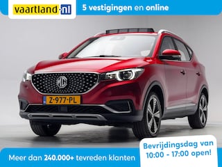 MG ZS EV Luxury 45 kWh [ Panorama Leder Trekhaak Navi ]