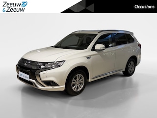 Mitsubishi Outlander 2.4 PHEV Pure AUTOMAAT | 1ste eigenaar | Cruise Control | Climate Control | Achteruitrijcamera | Parkeersensoren rondom | TOP DEAL!