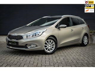 Kia Ceed Cee'd Sportswagon 1.6 GDI Plus Pack | Clima | Navi | Clima | Trekhaak | Org. NL | Elektr. ramen | Mooi! |
