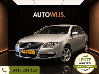 Volkswagen Passat 1.6 FSI Comfortline|AUT|LM-VELG|TREKHAAK|NL AUTO