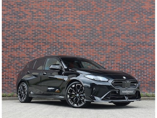 BMW M135i xDrive | M Performance - Pano - Harman Kardon