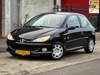Peugeot 206 1.4 | APK 12-2026 | Airco | Cruise Control | Trekhaak | Elek. Pakket |