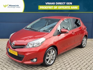 Toyota Yaris 1.3 VVT-i Dynamic | Climate Control | Navigatie | Camera | Cruise Control | Lichtmetalen Velgen | Dealer Onderhouden |