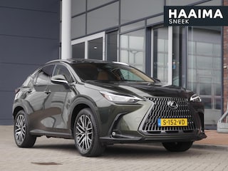 Lexus NX 450h+ AWD Launch Edition | Schuif/kanteldak | Elektrische verstelbare stoelen | Stuur en stoelverwarming | Adaptive cruise control | Camera rondom | Navigatie | Head up display | Trekhaak