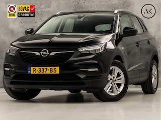 Opel Grandland X 1.2 Turbo Sport (APPLE CARPLAY, GROOT NAVI, CLIMATE, CAMERA, SPORTSTOELEN, LEDER STUURWIEL, CRUISE, NIEUWSTAAT)
