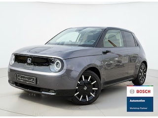 Honda e Advance 17" CARPLAY - PANO - STOELVERWARMING - 360 CAMERA - DIGITALE SPIEGELS