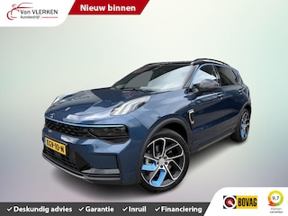 Lynk & Co 01 Zwarte hemel rolhoes 360 camera 75km RANGE 1.5