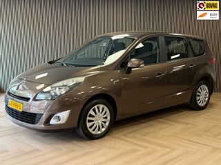 Renault Scénic 1.6 Sélection Business 7p. NAVIGATIE PDC AIRCO CRUISE