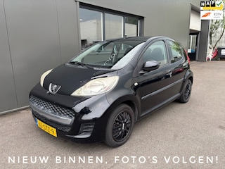 Peugeot 107 1.0-12V XS / Airco!