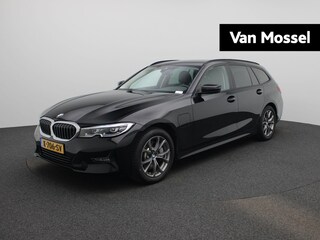 BMW 3-serie Touring 330e | STOELVERWARMING | NAVIGATIE | ELEKTRISCHE ACHTERKLEP | LEDEREN BEKLEDING | APPLE CAPRLAY |