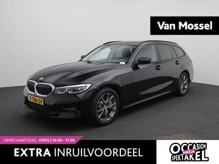 BMW 3-serie Touring 330e | STOELVERWARMING | NAVIGATIE | ELEKTRISCHE ACHTERKLEP | LEDEREN BEKLEDING | APPLE CAPRLAY |