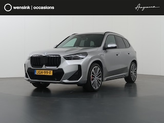 BMW X1 xDrive25e M-Sport | Trekhaak | Panoramadalk | Harman / Kardon | Shadowline | Full Led | Stoelen voor electr. verstelbaar (met Memory | Keyless Go  |