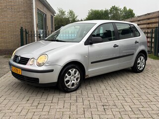 Volkswagen Polo 1.2 | 5drs | airco | cruise | nieuwe apk keuring !