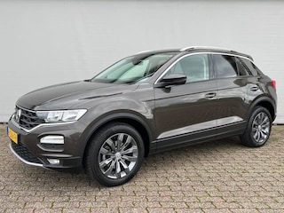 Volkswagen T-Roc 1.5 TSI 150 PK | DSG | Style | NL auto van 1e eigenaar | Dealeronderh. | Nieuwstaat