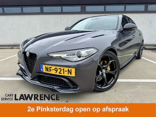 Alfa Romeo Giulia 2.0T Super Veloce Tuning 310PK | Full Carbon | Leer | Appel-Android | 19" Breedset || Schakelflippers | Xenon |
