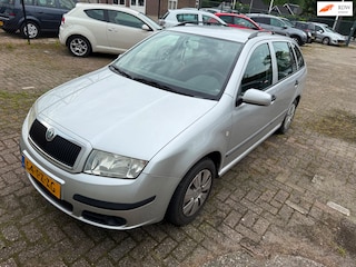Skoda Fabia Combi 1.4-16V Ambiente AC CRUISE APK 01-2027