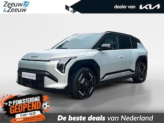 Kia EV3 GT-Line 81.4 kWh | Draadloos Apple Carplay / Android Auto | Navigatiesysteem | Elektrisch Verstelbare Bestuurdersstoel | Elektrisch Schuif / Kanteldak | Elektrisch bedienbare Achterklep | Stoel + Stuurverwarming | Licht + Regensensor | Parkeersensoren Voor + Achter | Camera Achter | Cruise Control Adaptief | 19” Lichtmetalen Velgen