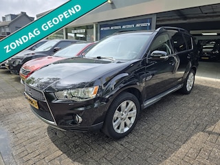 Mitsubishi Outlander 2.4 Instyle | 1E EIGENAAR | AUTOMAAT | 7 PERS | SCHUIF DAK | 12MND GARANTIE | CAMERA | LEDER |